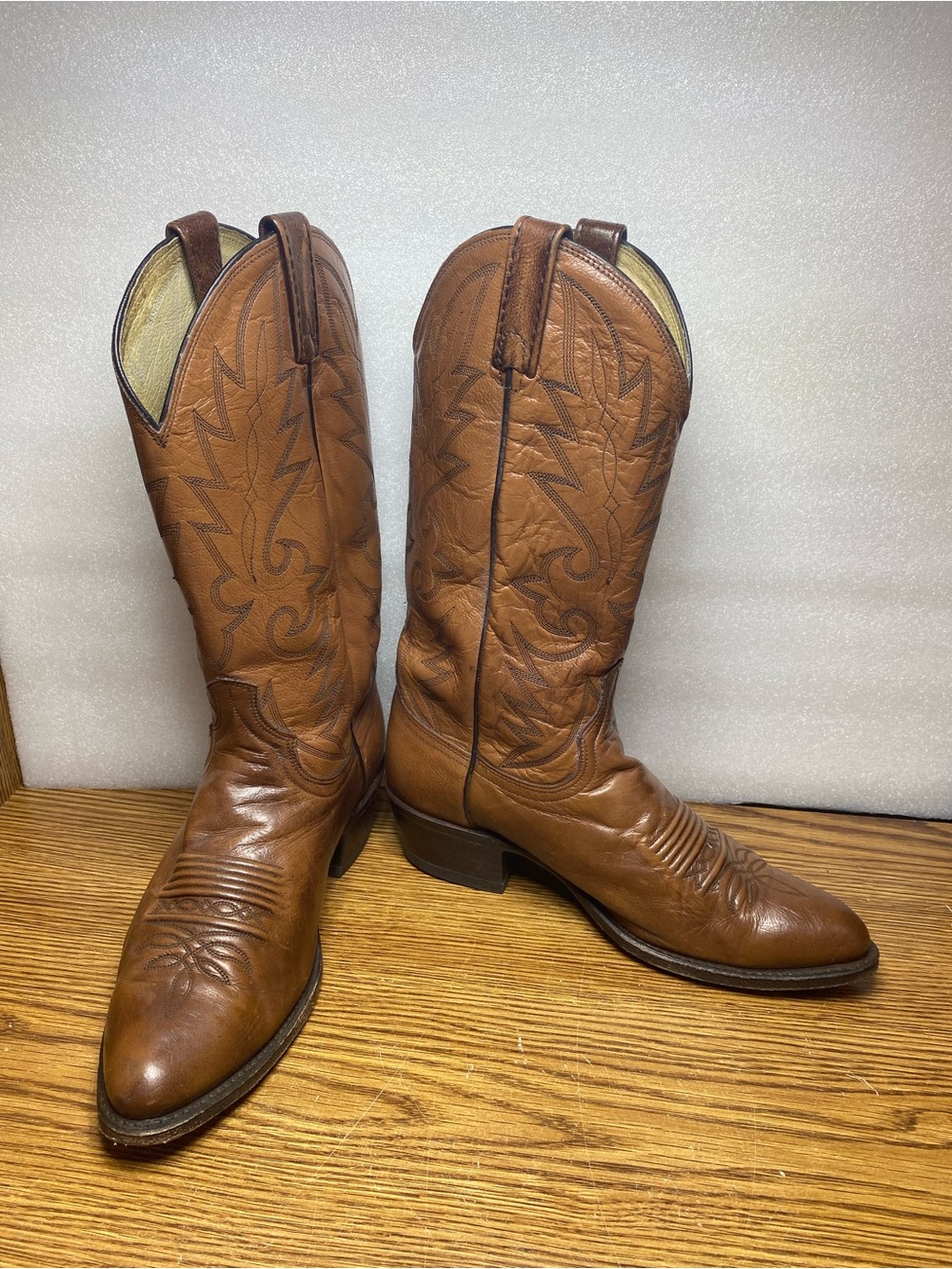Dan Post Brown Leather Western Cowboy Boots Vintage Pointed Toe Men’s Size 8.5 D